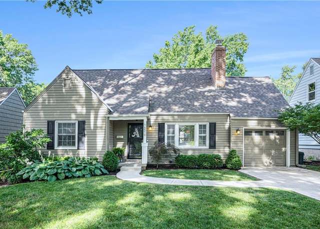 Property at 5510 Rosewood St, Roeland Park, KS 66205, 3 beds, 2.5 baths