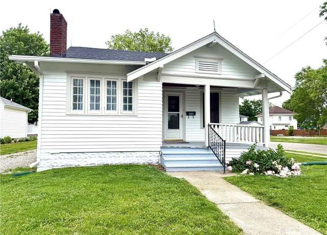 Property at 803 N Mulberry St, Maryville, MO 64468, 5 beds, 2 baths