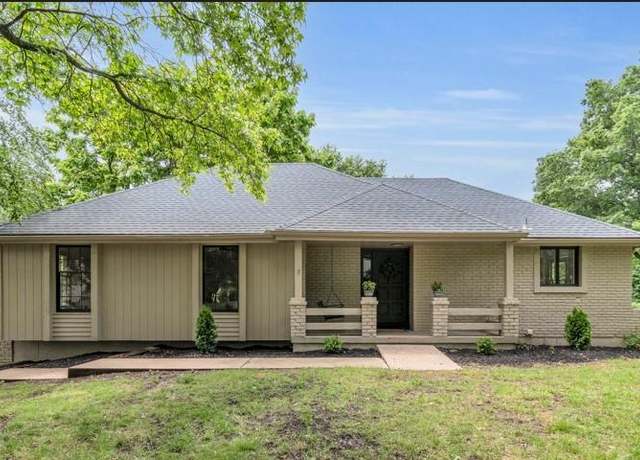 Property at 9414 Cyclone Ln, Lee's Summit, MO 64064, 4 beds, 3 baths