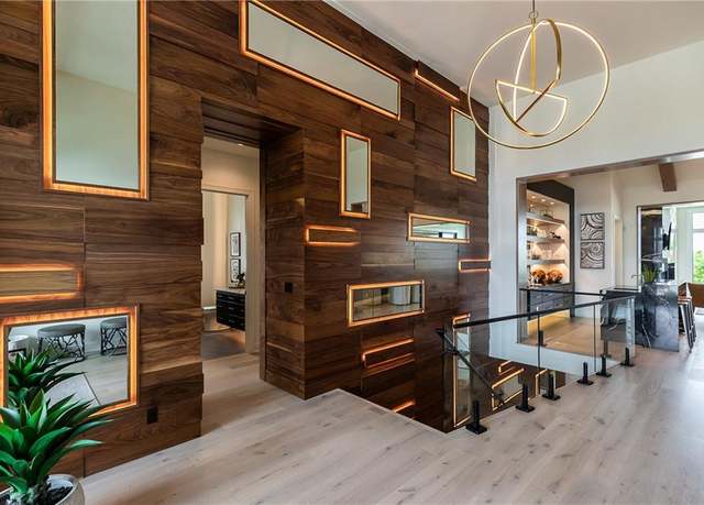 Property at 4507 W 137th St, Leawood, KS 66223, 4 beds, 3.5 baths