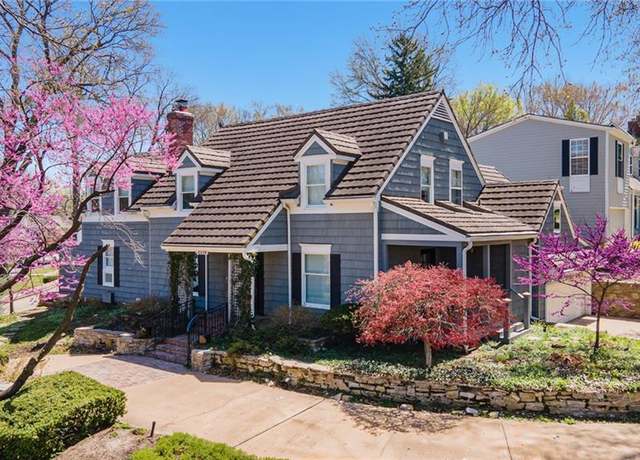 Property at 5528 Suwanee Rd, Fairway, KS 66205, 4 beds, 5.5 baths