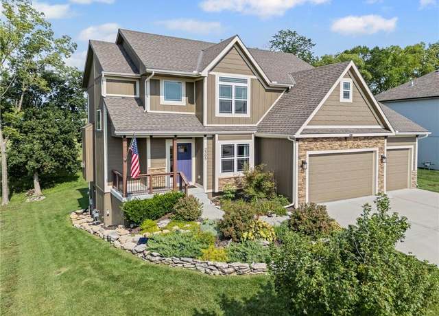 Property at 2305 Windmill Dr, Platte City, MO 64079, 4 beds, 3.5 baths