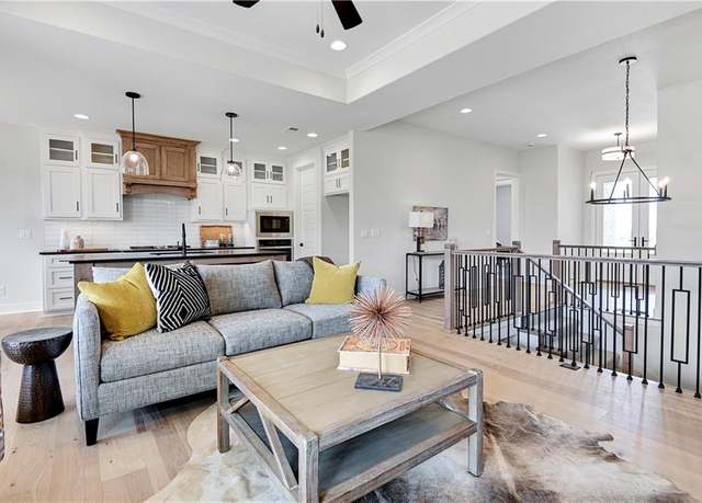 Property at 15026 W 129 Ter, Olathe, KS 66062, 4 beds, 3 baths