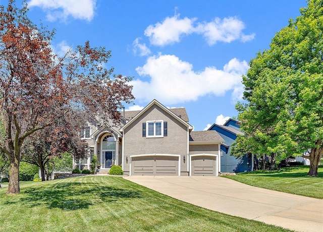 Property at 22420 W 44th Ter, Shawnee, KS 66226, 4 beds, 3.5 baths