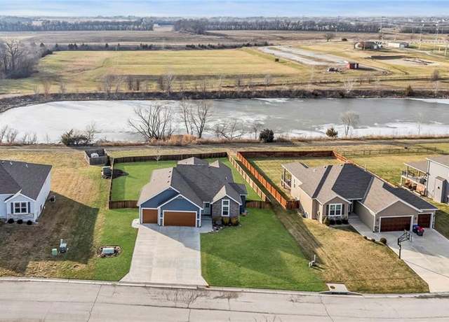 Property at 6324 142nd St, Basehor, KS 66007, 5 beds, 3 baths