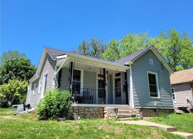 Property at 308 N 19th St, Lexington, MO 64067, 2 beds, 1 bath