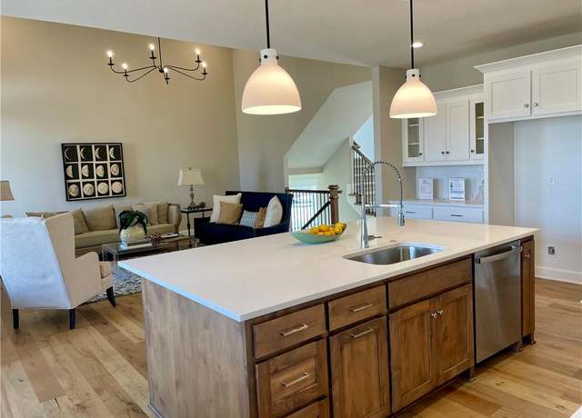 Property at 18337 Monrovia St, Overland Park, KS 66013, 4 beds, 3.5 baths