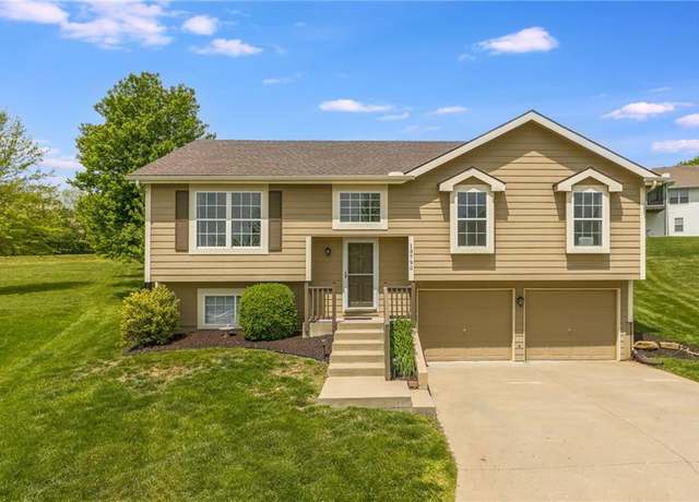 Property at 13790 Green Meadow Ct, Platte City, MO 64079, 4 beds, 3 baths