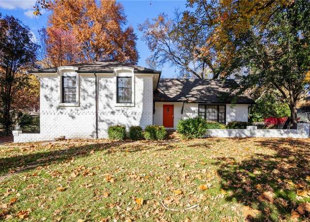 Property at 3322 W 95th St, Leawood, KS 66206, 4 beds, 2.5 baths