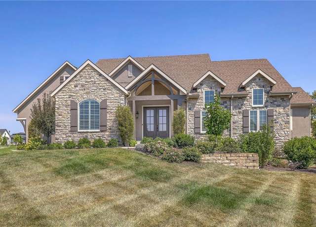 Property at 12204 W 158th St, Overland Park, KS 66221, 5 beds, 5 baths