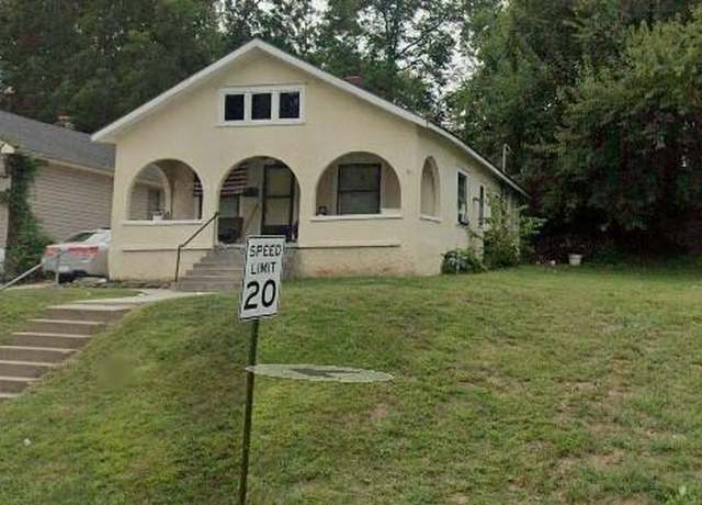 Property at 1061 Webster Ave, Kansas City, KS 66104, 2 beds, 1 bath