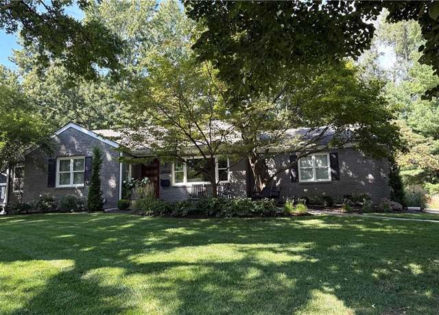 Property at 8804 Lee Blvd, Leawood, KS 66206, 4 beds, 3 baths