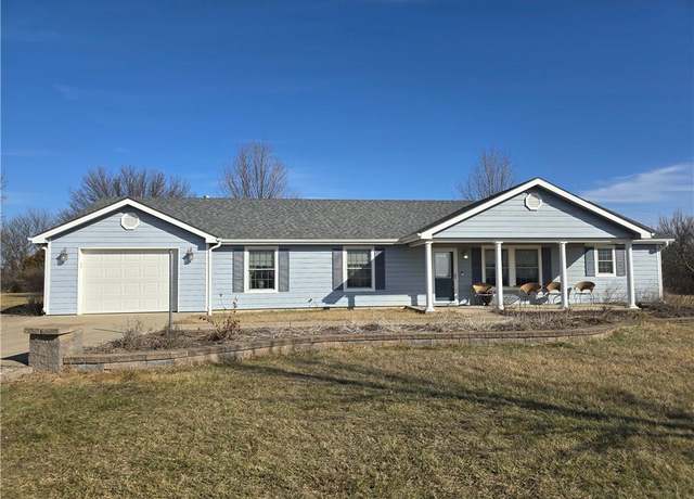 Property at 25549 Chieftain Rd, Lawrence, KS 66044, 3 beds, 2 baths
