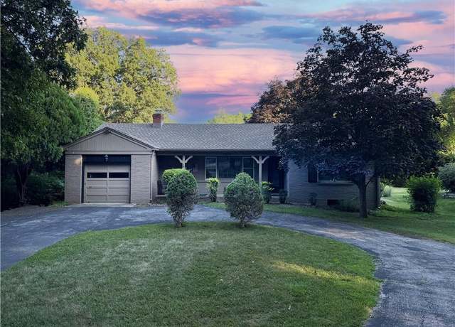 Property at 8614 Meadow Ln, Leawood, KS 66206, 4 beds, 2.5 baths