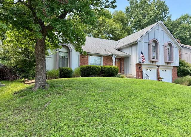 Property at 10126 Earnshaw St, Lenexa, KS 66215, 4 beds, 2.5 baths