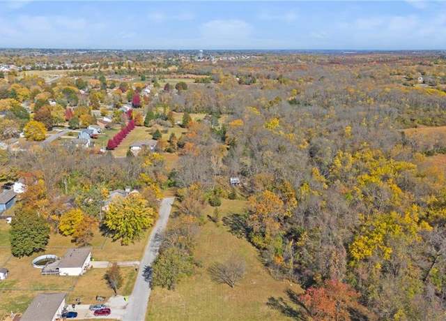 Property at 15801 Valentine Ave, Belton, MO 64012