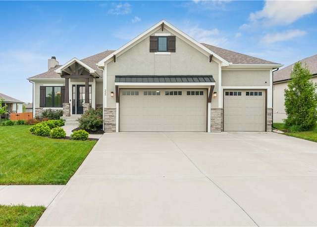 Property at 235 SW Eagles Ridge Dr, Blue Springs, MO 64014, 3 beds, 3 baths