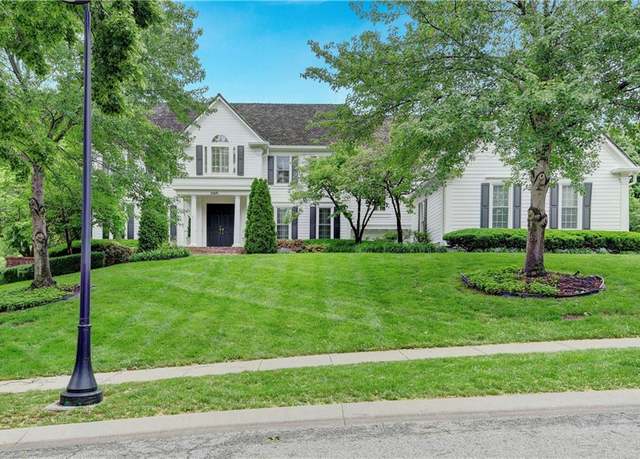 Property at 11405 Manor St, Leawood, KS 66211, 5 beds, 7 baths