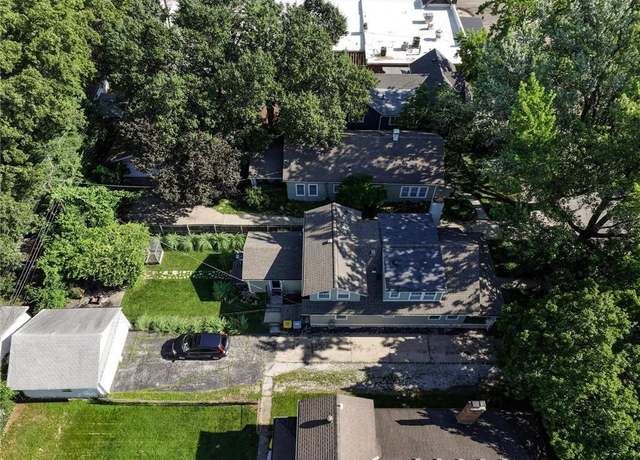 Property at 5914 Holmes St, Kansas City, MO 64110, 3 beds, 2 baths