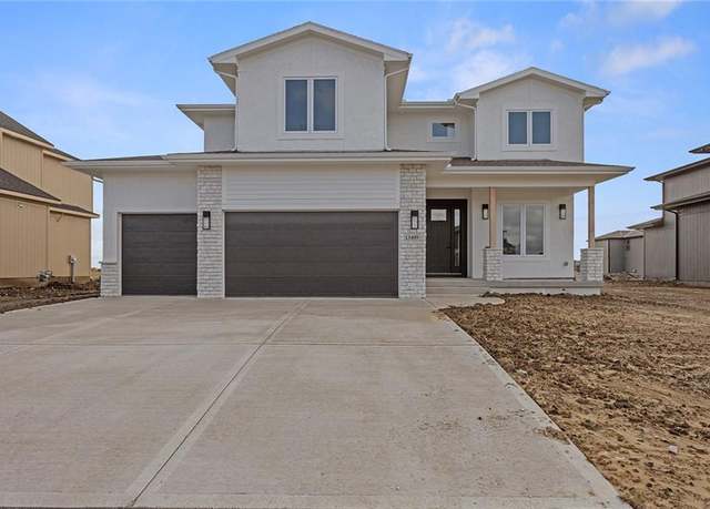 Property at 13409 W 178th St, Overland Park, KS 66013, 4 beds, 3.5 baths