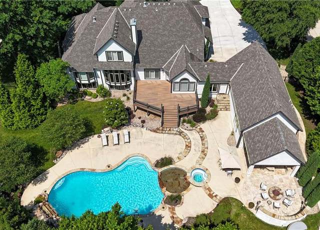 Property at 14575 Granada Cir, Leawood, KS 66224, 4 beds, 5.5 baths