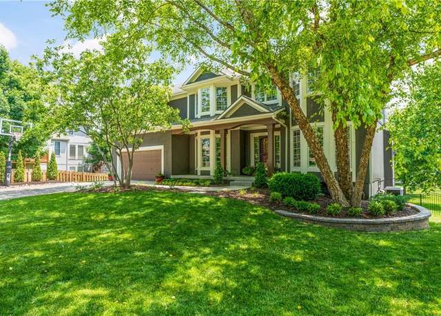 Property at 13897 W 140th St, Olathe, KS 66062, 4 beds, 4.5 baths