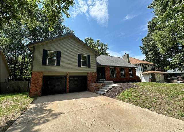 Property at 9159 W 92nd Pl, Overland Park, KS 66212, 4 beds, 3 baths
