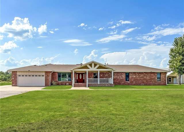 Property at 5501 CR 5200 Rd, Cherryvale, KS 67335, 5 beds, 3 baths