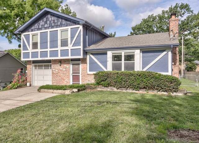Property at 3032 S 53rd St, Kansas City, KS 66106, 3 beds, 1.5 baths