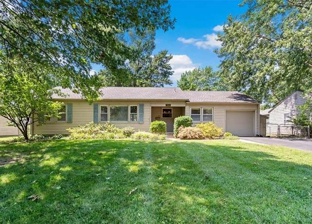 Property at 7300 Marty St, Overland Park, KS 66204, 3 beds, 2 baths