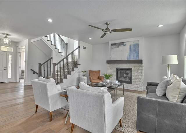 Property at 23274 W 125th St, Olathe, KS 66061, 4 beds, 3.5 baths
