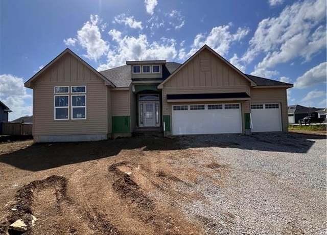 Property at 16500 Ingalls St, Gardner, KS 66030, 3 beds, 2 baths