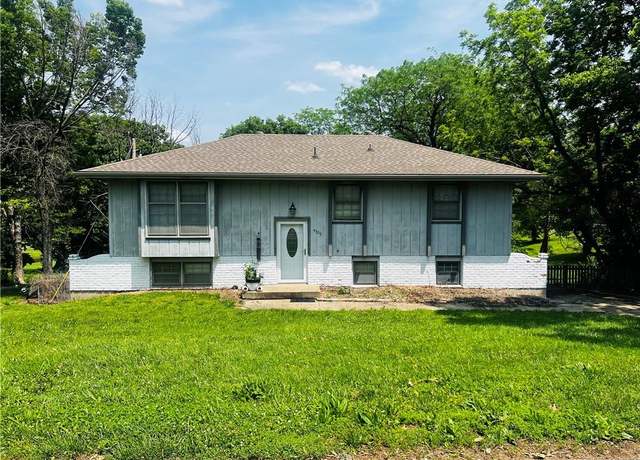 Property at 4309 NE Arbor Rd, Kansas City, MO 64117, 3 beds, 1.5 baths
