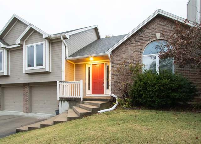 Property at 1 0 6 Deerfield Dr, Warrensburg, MO 64093, 4 beds, 3 baths