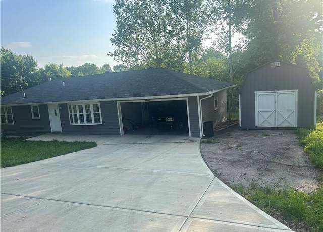 Property at 2820 N 43rd St, Kansas City, KS 66104, 3 beds, 2 baths