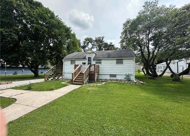 Property at 504 E 6th St, Maryville, MO 64468, 2 beds, 1 bath