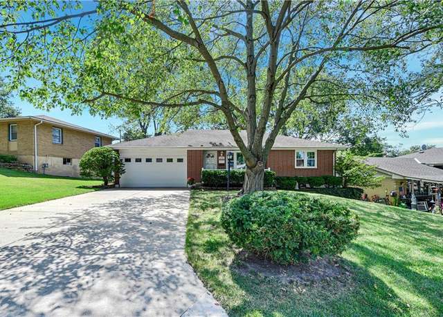 Property at 12601 E Erickson Rd, Independence, MO 64055, 3 beds, 1.5 baths