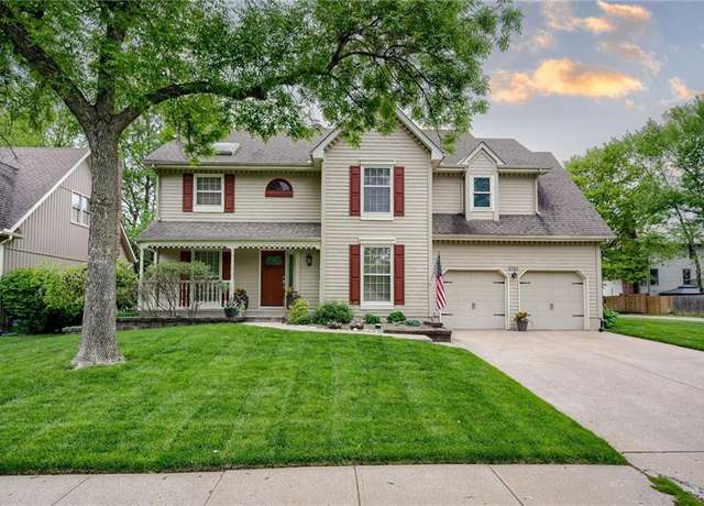 Property at 5732 N Jackson Dr, Kansas City, MO 64119, 4 beds, 4 baths