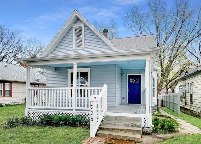 Property at 225 S Cedar St, Ottawa, KS 66067, 5 beds, 2 baths