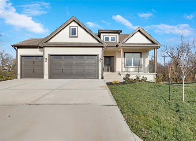 Property at 300 SW Hawthorne Ct, Blue Springs, MO 64014, 5 beds, 4 baths