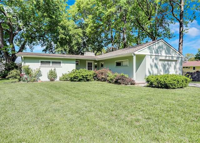 Property at 603 S Sherman Ave, Olathe, KS 66061, 3 beds, 1 bath