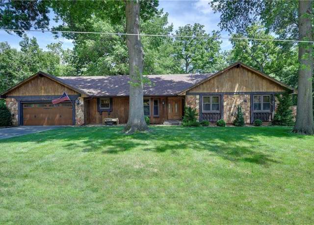 Property at 2613 Trenchard Dr, Independence, MO 64057, 3 beds, 2.5 baths