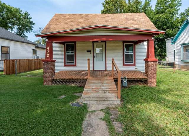 Property at 420 S Hill St, Fort Scott, KS 66701, 2 beds, 1 bath