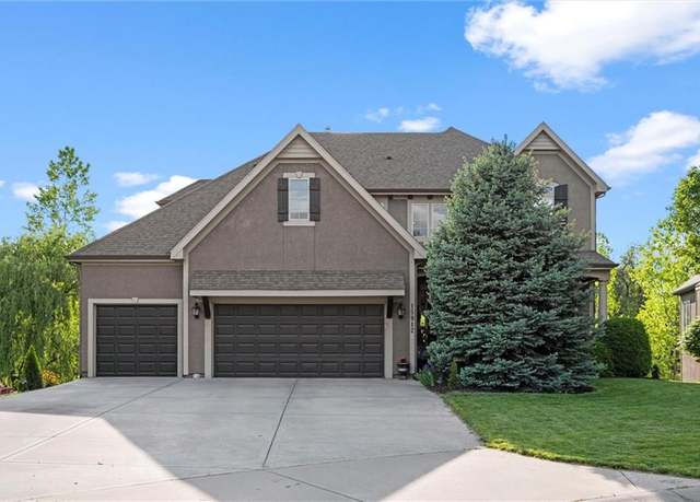 Property at 15912 Reeder St, Overland Park, KS 66062, 4 beds, 3.5 baths
