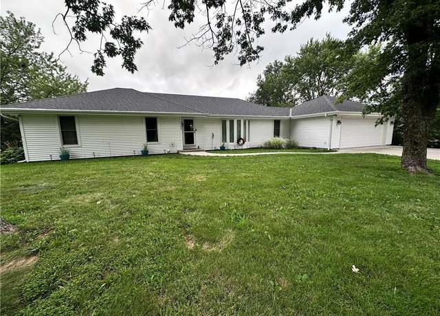 Property at 14409 Tillman Rd, Smithville, MO 64089, 4 beds, 3 baths