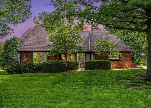 Property at 16306 Riggs Rd, Stilwell, KS 66085, 4 beds, 2.5 baths