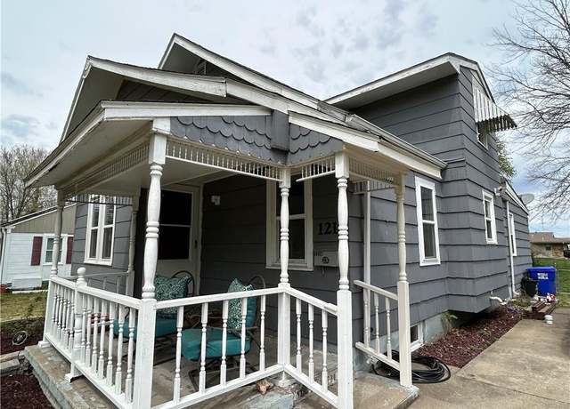 Property at 1216 Liberty Park Blvd, Sedalia, MO 65301, 3 beds, 2 baths
