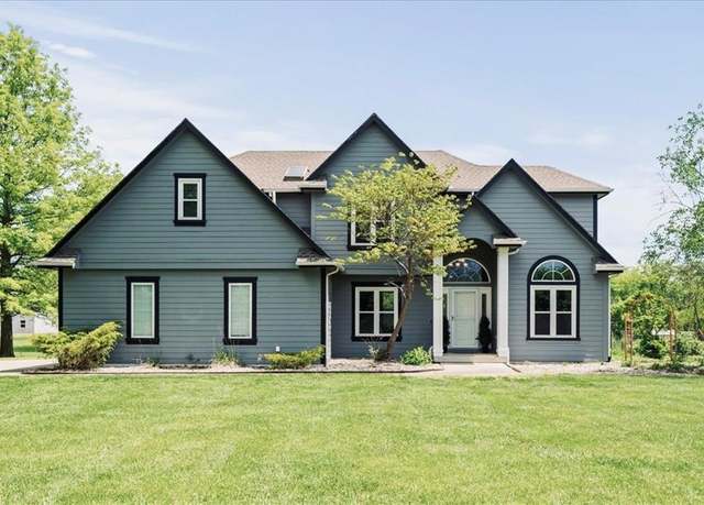 Property at 14305 S Gammon Rd, Greenwood, MO 64034, 4 beds, 3.5 baths