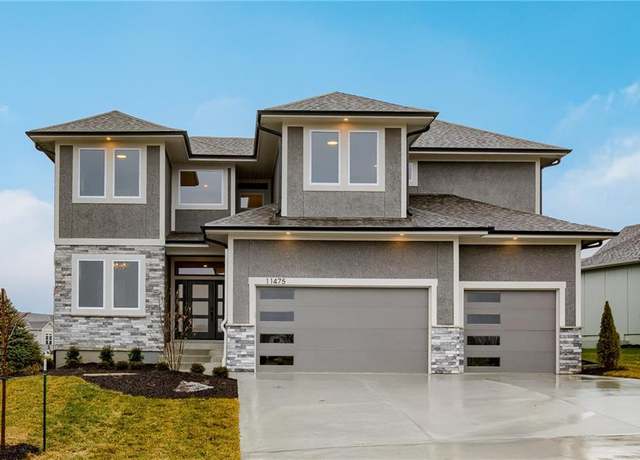 Property at 11475 S Roundtree St, Olathe, KS 66061, 5 beds, 4 baths