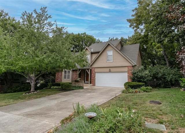 Property at 18412 W 114 St, Olathe, KS 66061, 5 beds, 3 baths